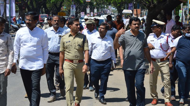 ಮಂಡ್ಯ ನಗರದಲ್ಲಿ ಪ್ರಧಾನಿ ಮೋದಿ ರೋಡ್ ಶೋ: ಸ್ಥಳ ಪರಿಶೀಲನೆ ನಡೆಸಿದ ಜಿಲ್ಲಾಧಿಕಾರಿ